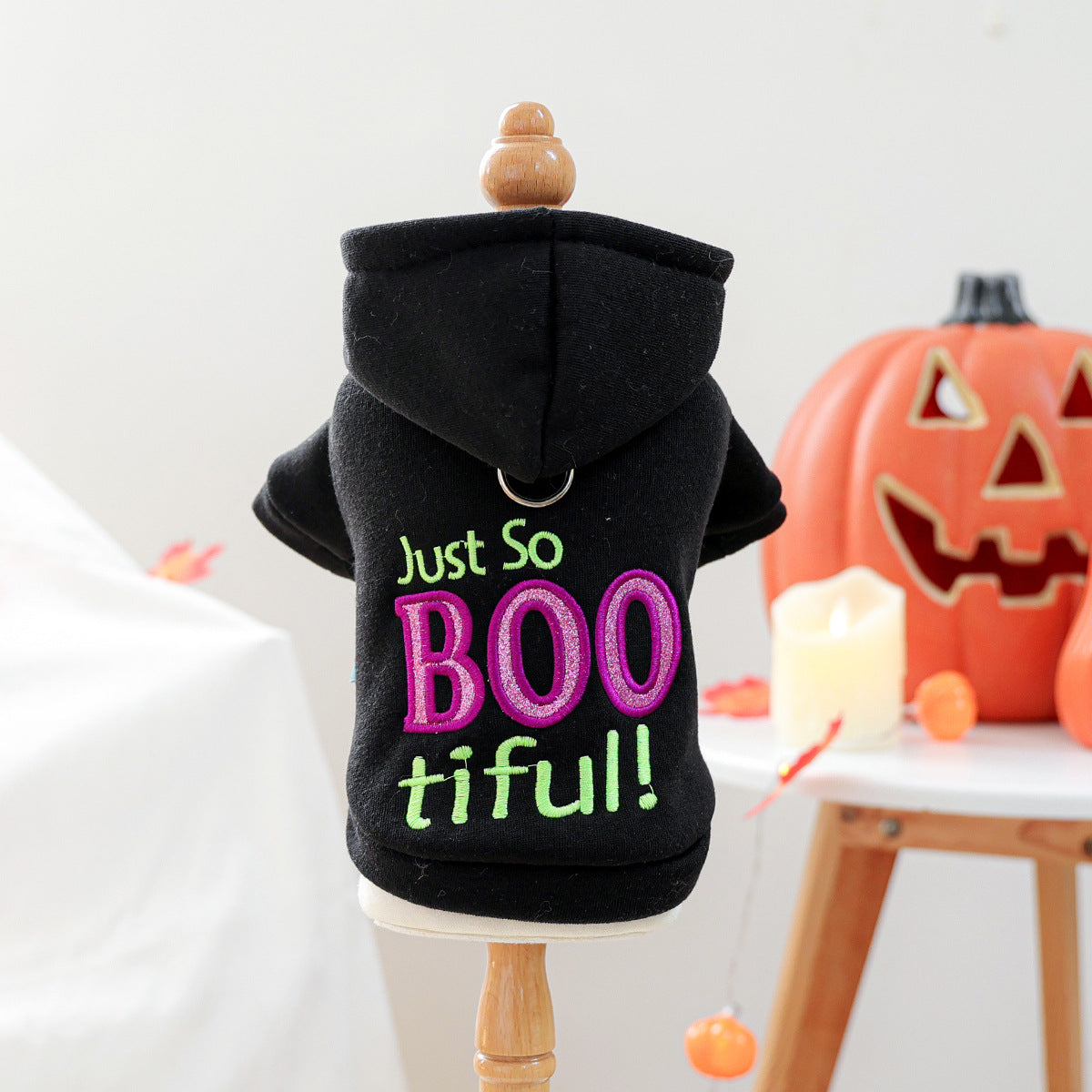 Sudadera de Halloween "BOO" para mascotas.